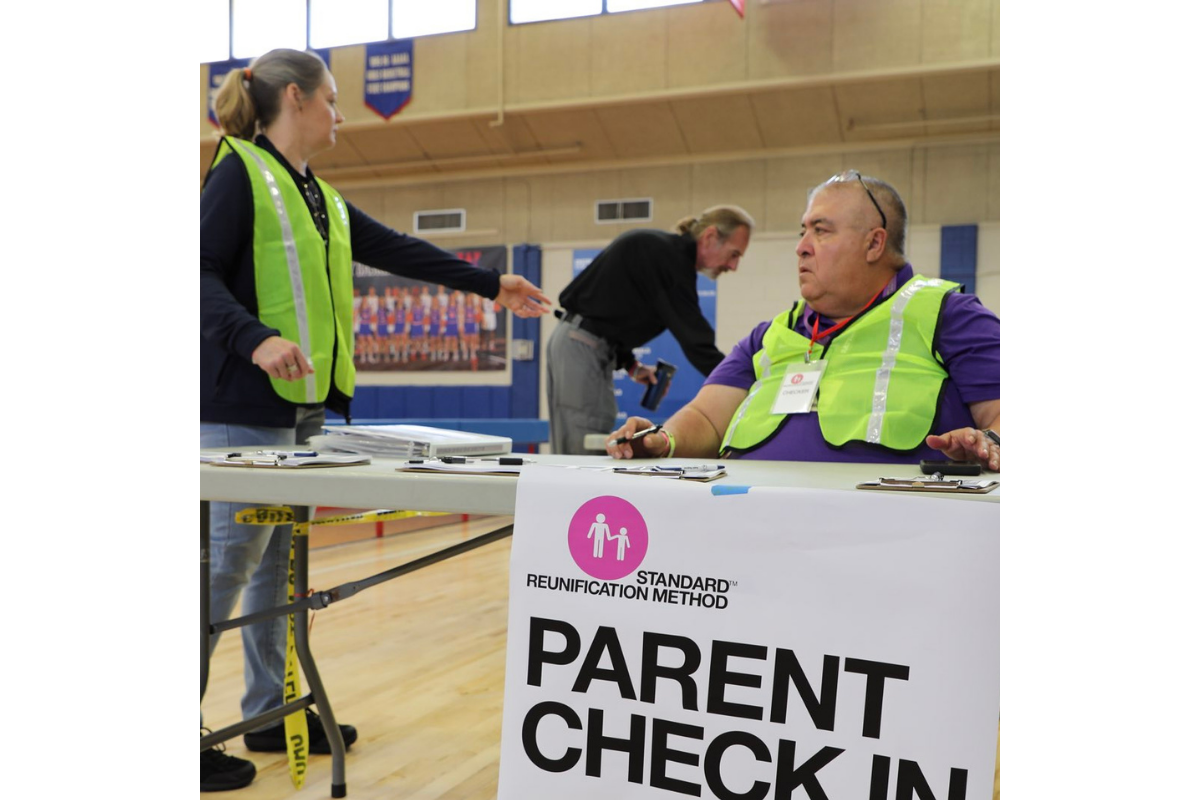 SRM REx 1200 × 800 px